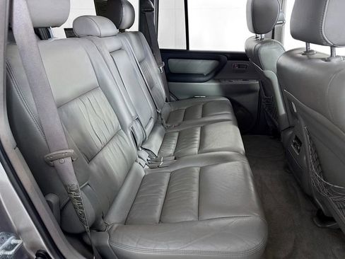 Used 2007 Toyota Land Cruiser image 29