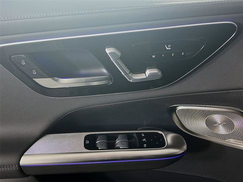 New 2026 Mercedes-Benz GLC 300 4MATIC image 19