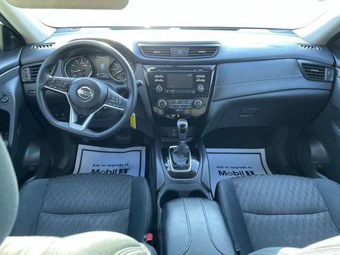 Used 2017 Nissan Rogue S image 19