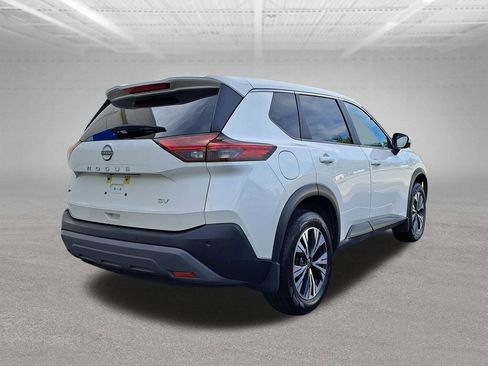 Used 2023 Nissan Rogue SV FWD image 8