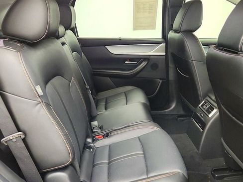 Used 2025 MAZDA CX-90 3.3 Turbo w/ Preferred Package AWD/4WD image 23