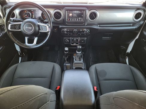 Used 2021 Jeep Wrangler Unlimited Sahara AWD/4WD image 19