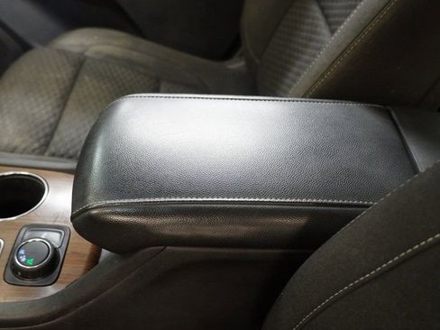 Used 2018 GMC Acadia SLE w/ Driver Alert Package I image 23