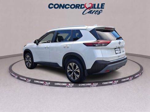 Certified 2023 Nissan Rogue SV w/ SV Premium B Package AWD/4WD image 5