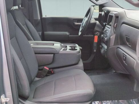Used 2019 Chevrolet Silverado 1500 Custom w/ Custom Value Package AWD/4WD image 28