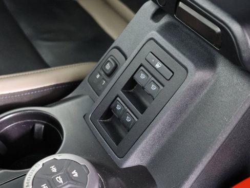 Used 2022 Ford Bronco Wildtrak image 24