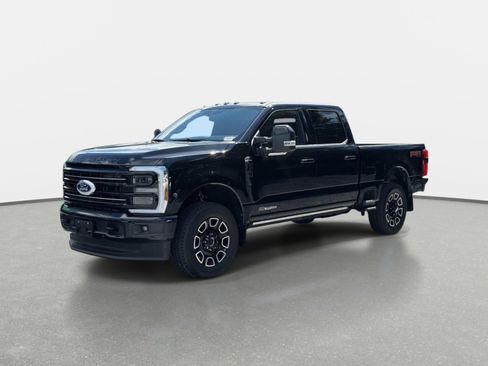 Used 2026 Ford F250 Platinum w/ FX4 Off-Road Package AWD/4WD image 7