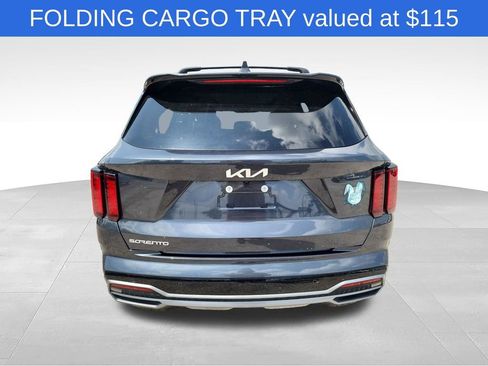 Used 2023 Kia Sorento S w/ Panoramic Sunroof Package FWD image 8