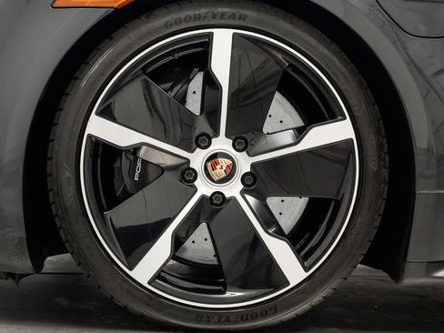 Used 2021 Porsche Taycan Turbo S image 10