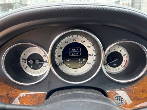 Used 2012 Mercedes-Benz CLS 550 4MATIC image 9