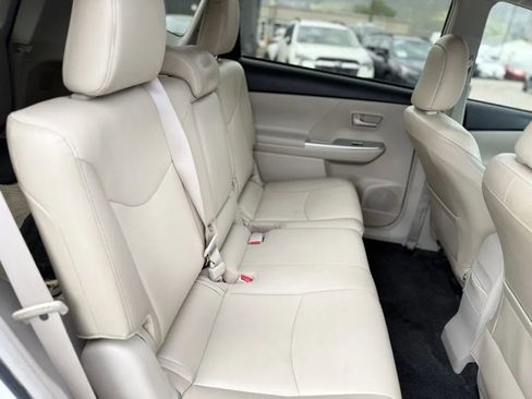 Used 2013 Toyota Prius V Five image 16