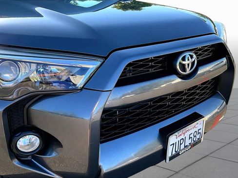 Used 2016 Toyota 4Runner SR5 Premium AWD/4WD image 29