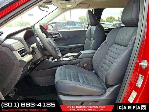 New 2025 Mitsubishi Outlander SE image 9
