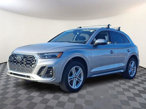 Used 2023 Audi Q5 e Premium Plus w/ Premium Plus Package image 3