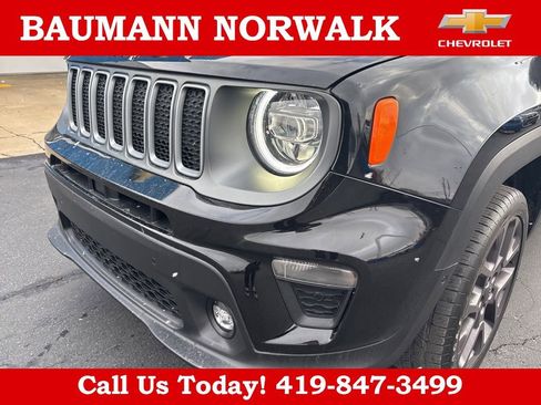 Used 2023 Jeep Renegade Limited w/ Sun/Sound Group AWD/4WD image 9