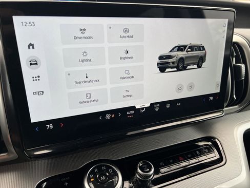 Used 2025 Ford Expedition Active image 26