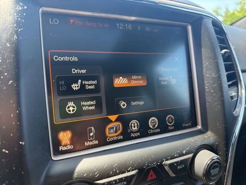 Used 2014 Jeep Grand Cherokee Limited AWD/4WD image 5