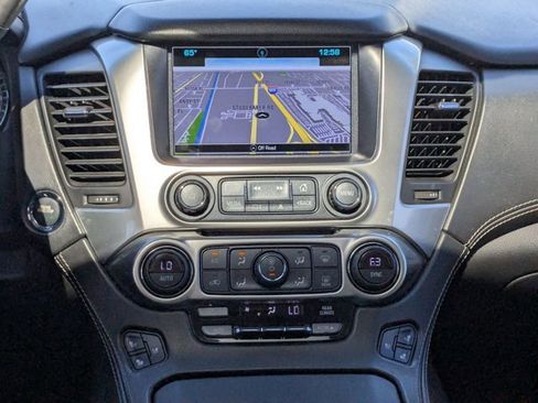 Used 2018 Chevrolet Suburban Premier image 15
