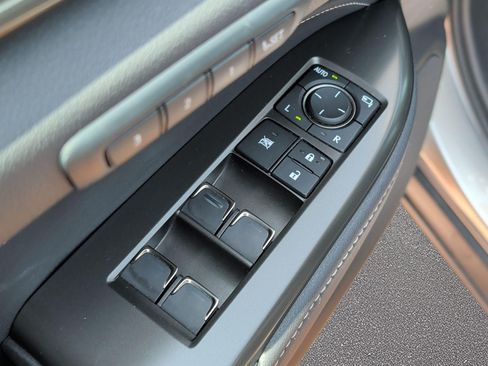 Used 2024 Lexus NX 350 AWD image 9