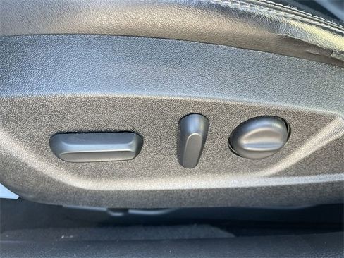 Used 2015 Chevrolet Malibu LTZ image 12