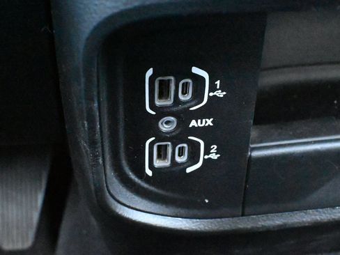 Used 2024 RAM 2500 Big Horn AWD/4WD image 17