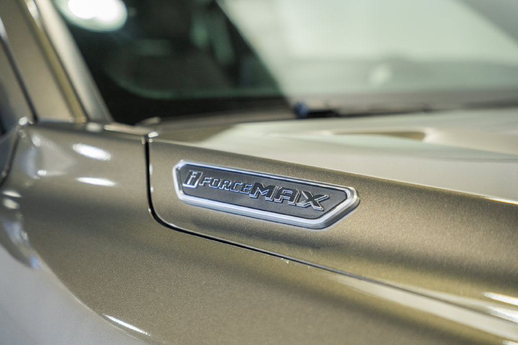 Certified 2025 Toyota Tacoma Limited AWD/4WD image 15