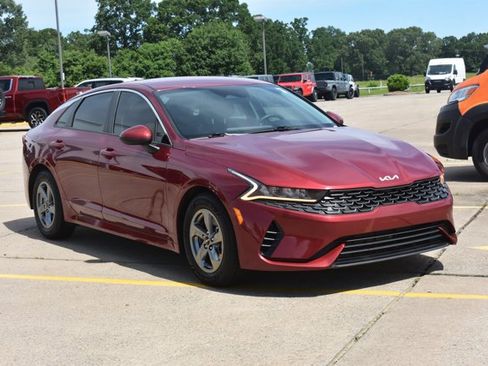 Used 2022 Kia K5 LXS FWD image 3