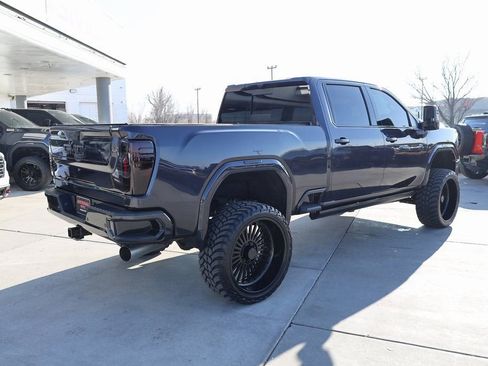 Used 2026 GMC Sierra 3500 Denali Ultimate AWD/4WD image 6