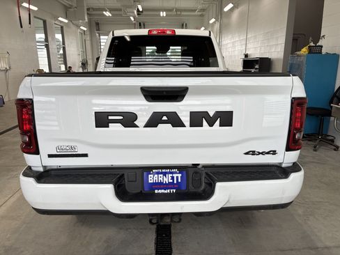 Certified 2025 RAM 2500 Big Horn AWD/4WD image 10