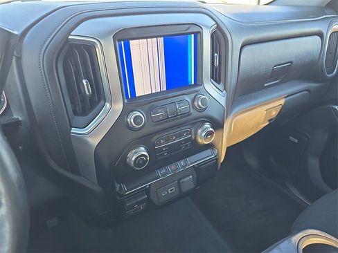 Used 2022 GMC Sierra 2500 SLE w/ Gooseneck/5TH Wheel Package image 20