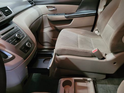 Used 2016 Honda Odyssey LX image 26