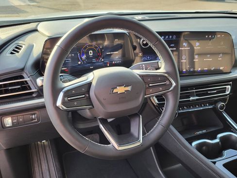 New 2026 Chevrolet Traverse LT w/ Driver Confidence Package FWD image 16