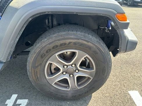 Used 2019 Jeep Wrangler Unlimited Sport S image 12