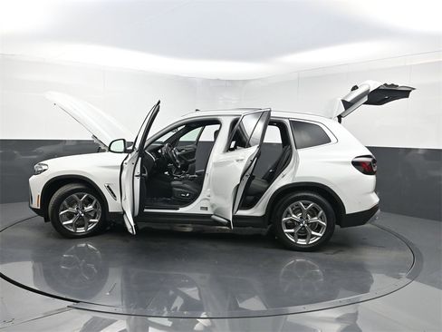Used 2023 BMW X3 sDrive30i w/ Premium Package image 40