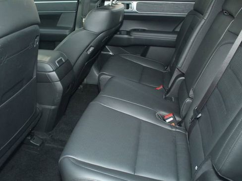 Used 2024 Hyundai Santa Fe Limited image 5