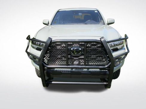 Used 2022 Toyota Tacoma TRD Off-Road AWD/4WD image 5