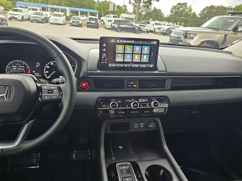 Used 2024 Honda Pilot EX-L image 19