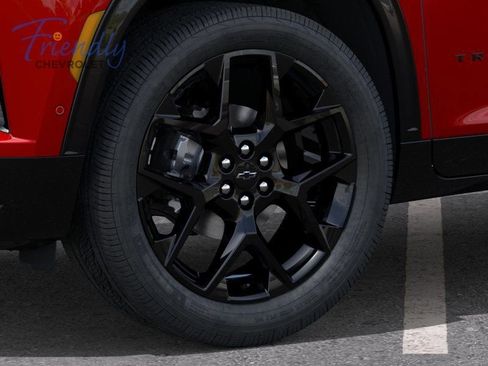 New 2026 Chevrolet Traverse RS w/ LPO, Floor Liner Package AWD/4WD image 10