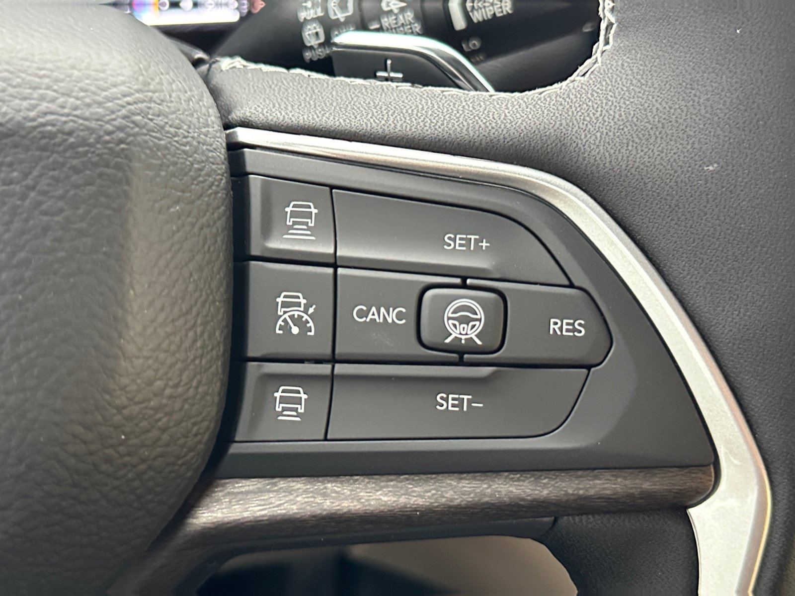 New 2026 Jeep Grand Cherokee Limited w/ Limited Altitude Package AWD/4WD image 21