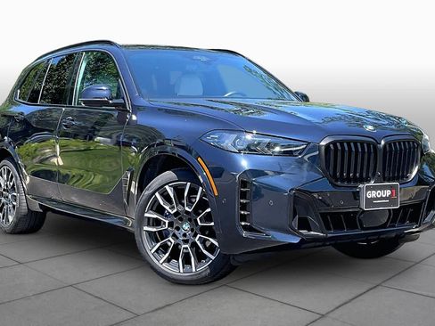 Used 2024 BMW X5 xDrive40i w/ M Sport Package AWD/4WD image 2