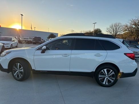 Used 2019 Subaru Outback 2.5i Limited image 5