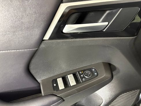 Used 2024 Mitsubishi Outlander SE FWD image 19