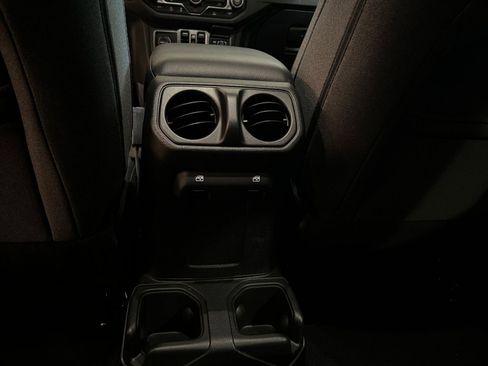 Used 2025 Jeep Wrangler Unlimited Sport AWD/4WD image 23