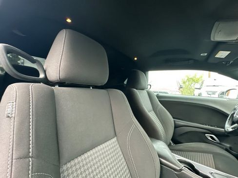 Used 2018 Dodge Challenger SXT image 16