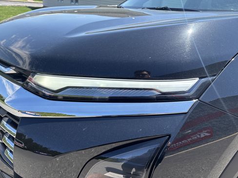 Used 2025 Chevrolet Equinox LT AWD/4WD image 10