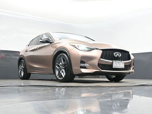 Used 2018 INFINITI QX30 Sport w/ Sport Leather Package image 45