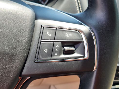 Used 2023 Maserati Levante GranLusso AWD/4WD image 26