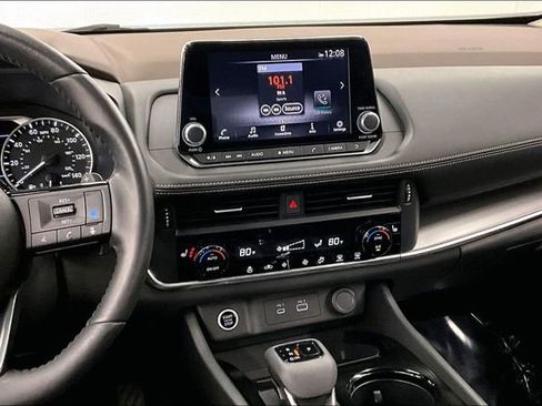 Used 2023 Nissan Rogue SV w/ SV Premium Package image 7