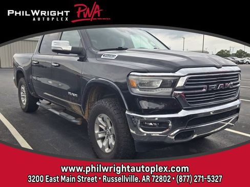 Used 2022 RAM 1500 Laramie AWD/4WD image 1