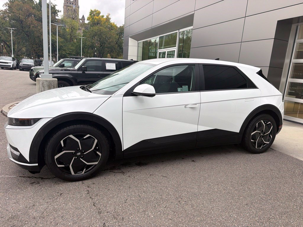 Used 2024 Hyundai Ioniq 5 SEL RWD image 8